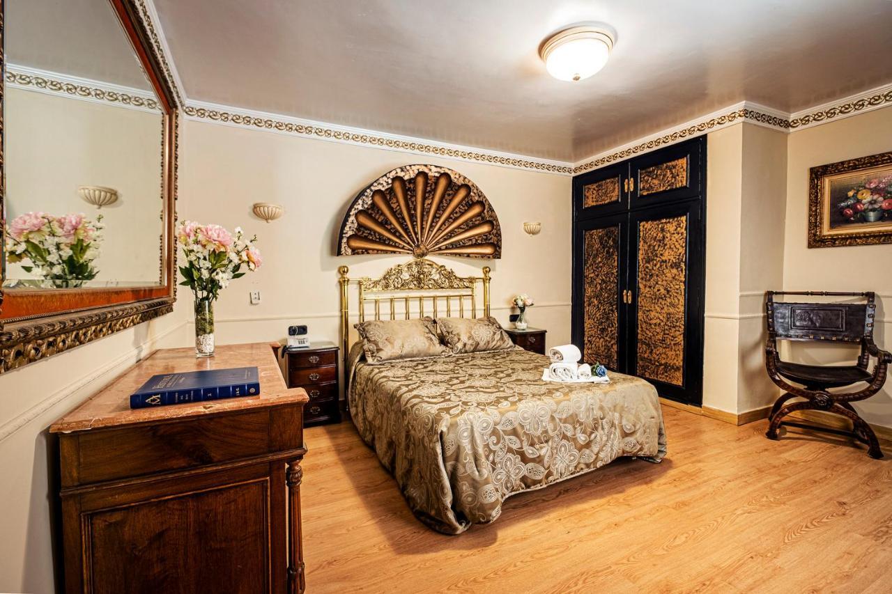 Hotel Gines Liebeshotel